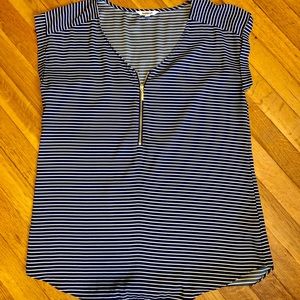 Express short sleeve top